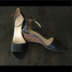 Leather wedge sandal